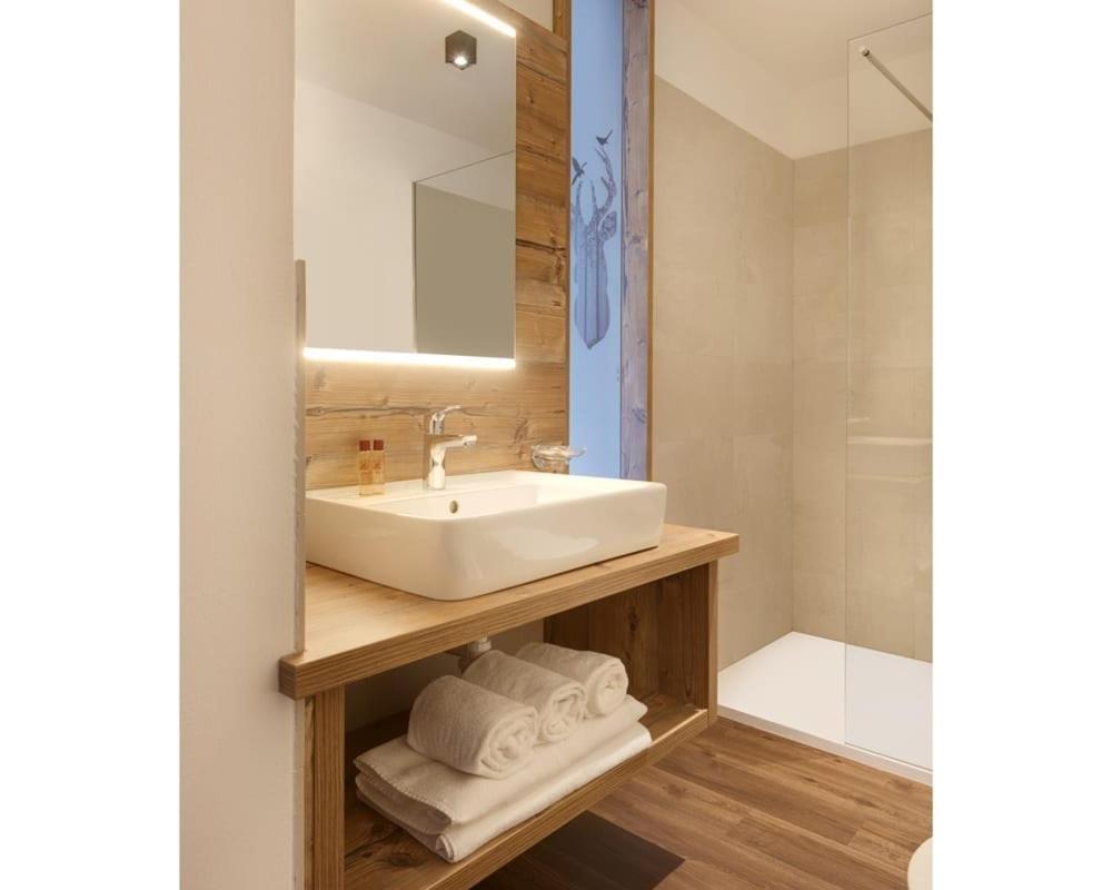 Hotel Al Cervo Tesero Kültér fotó